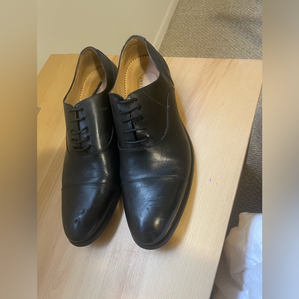 Classic Peter Jackson Black Leather Oxford Shoes – Timeless Elegance